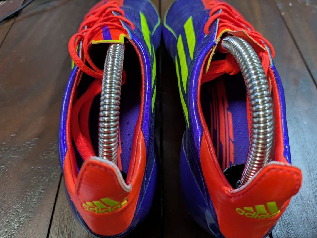 「F50 アディゼロ 3」トップモデル　HG