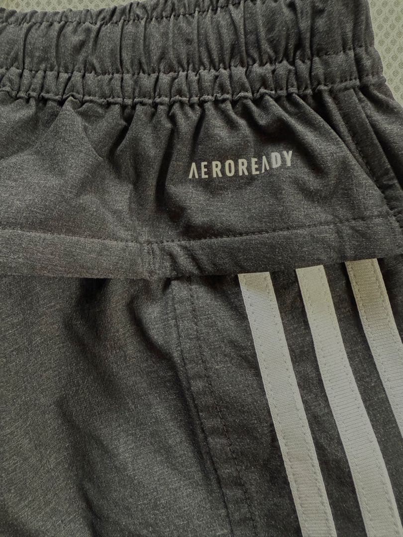 adidas ブラック パンツ 新品未着用