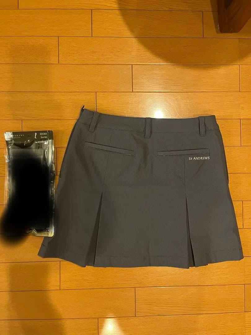 【新品タグ付き】セントアンドリュース　スカート
