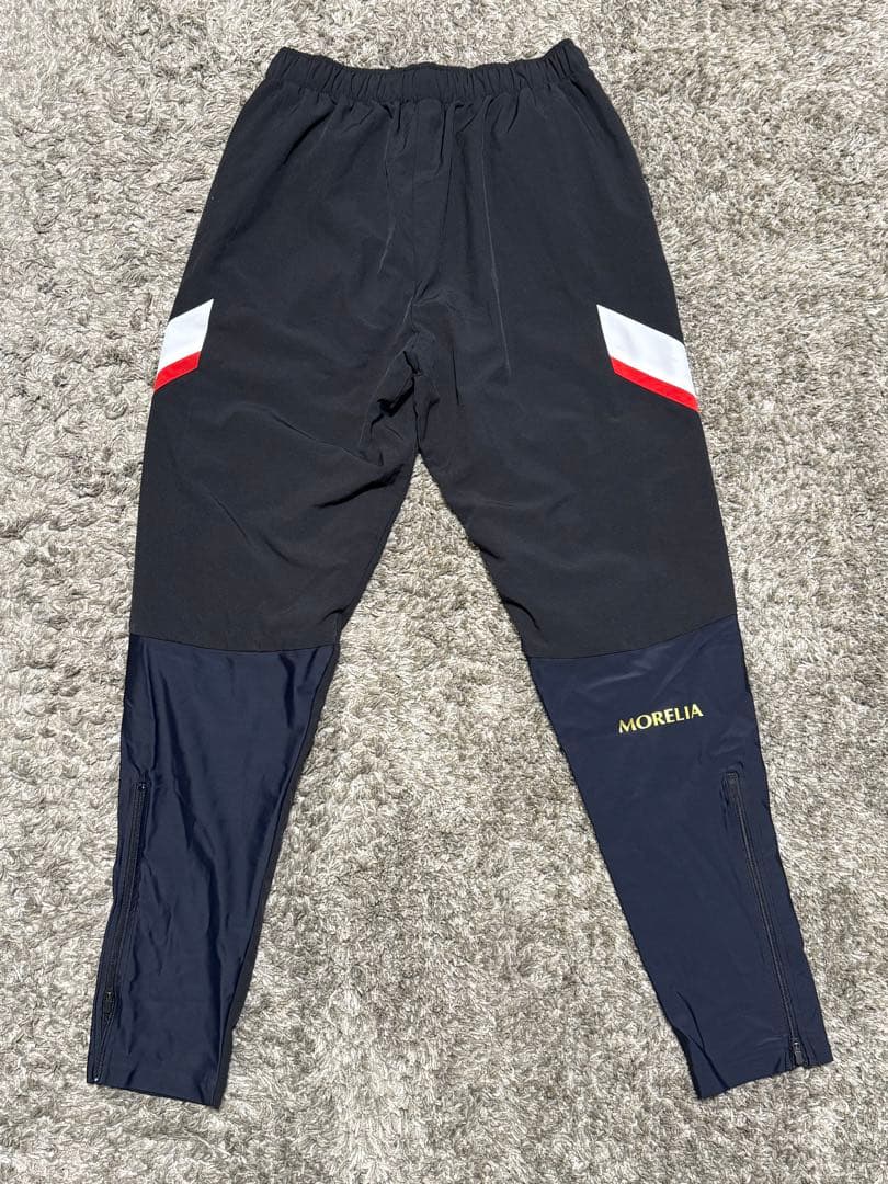MORELIA ピステ上下