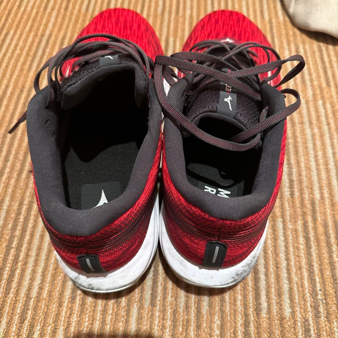 Mizuno Wave Rider 28 レッド