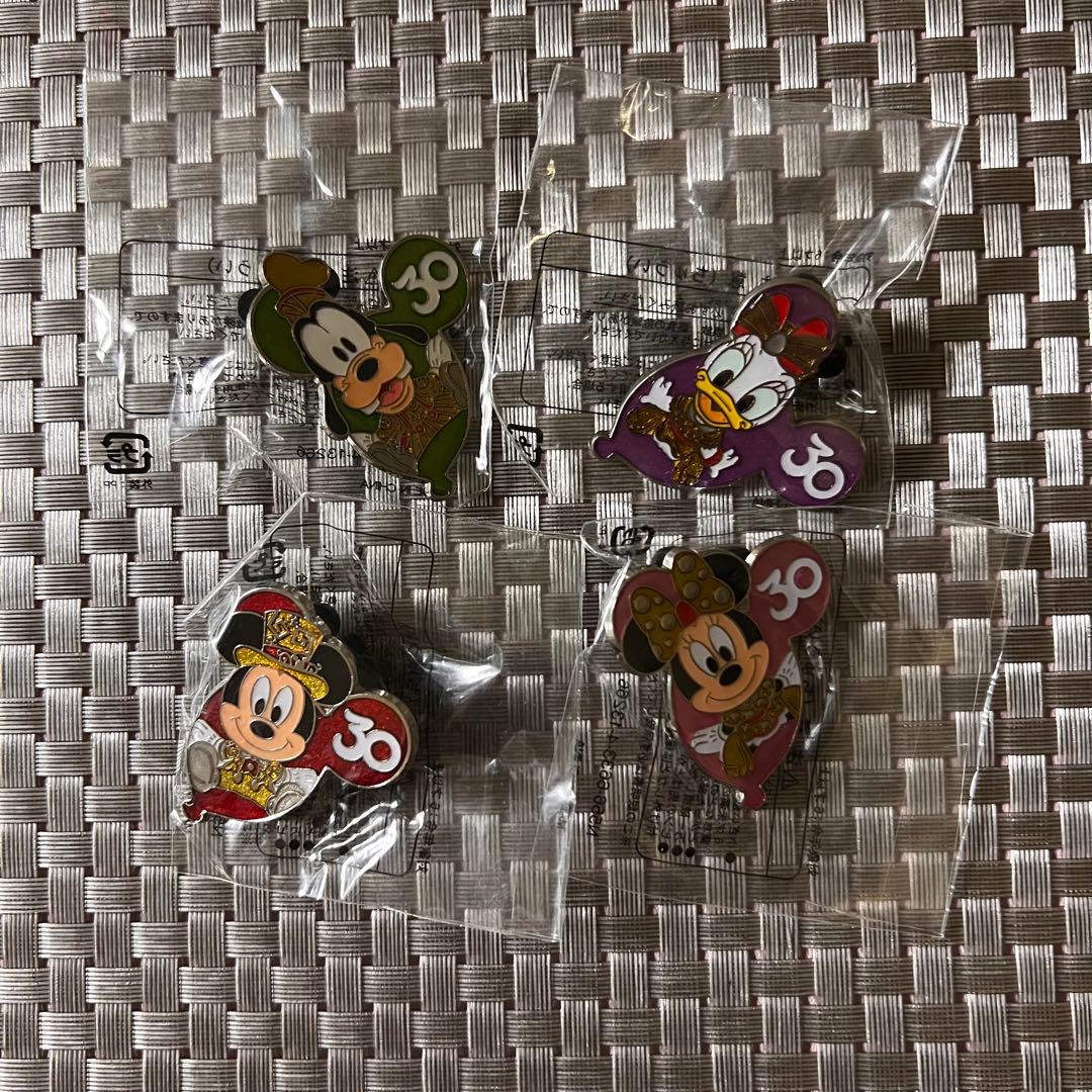 【ディズニー】ピンバッジ
