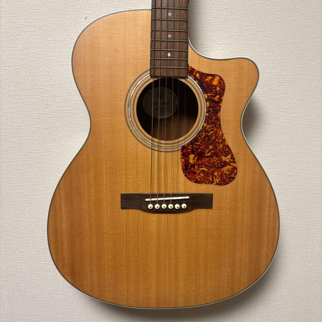 GUILD OM-240CE アコースティックギター