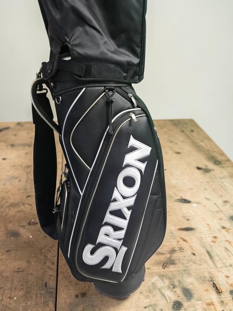 m送料無料/超美品　Srixon ゴルフバッグ・キャディバッグBLACK