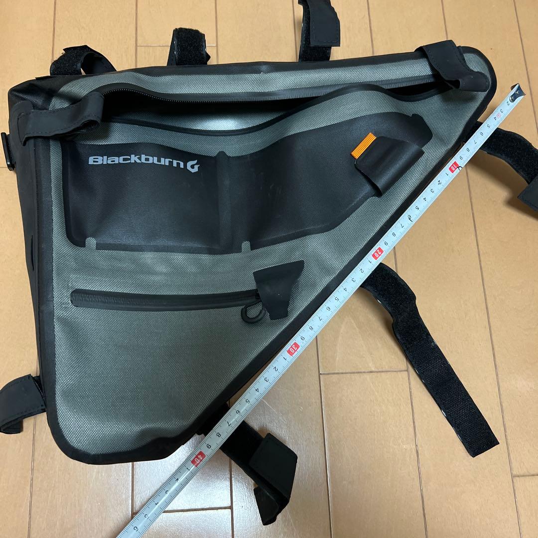 Blackburn トライアングルバッグ グレー/ブラック