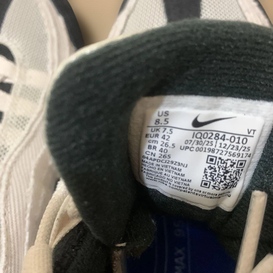 シューズ(男性用) NIKE AIR MAX 95 9.5