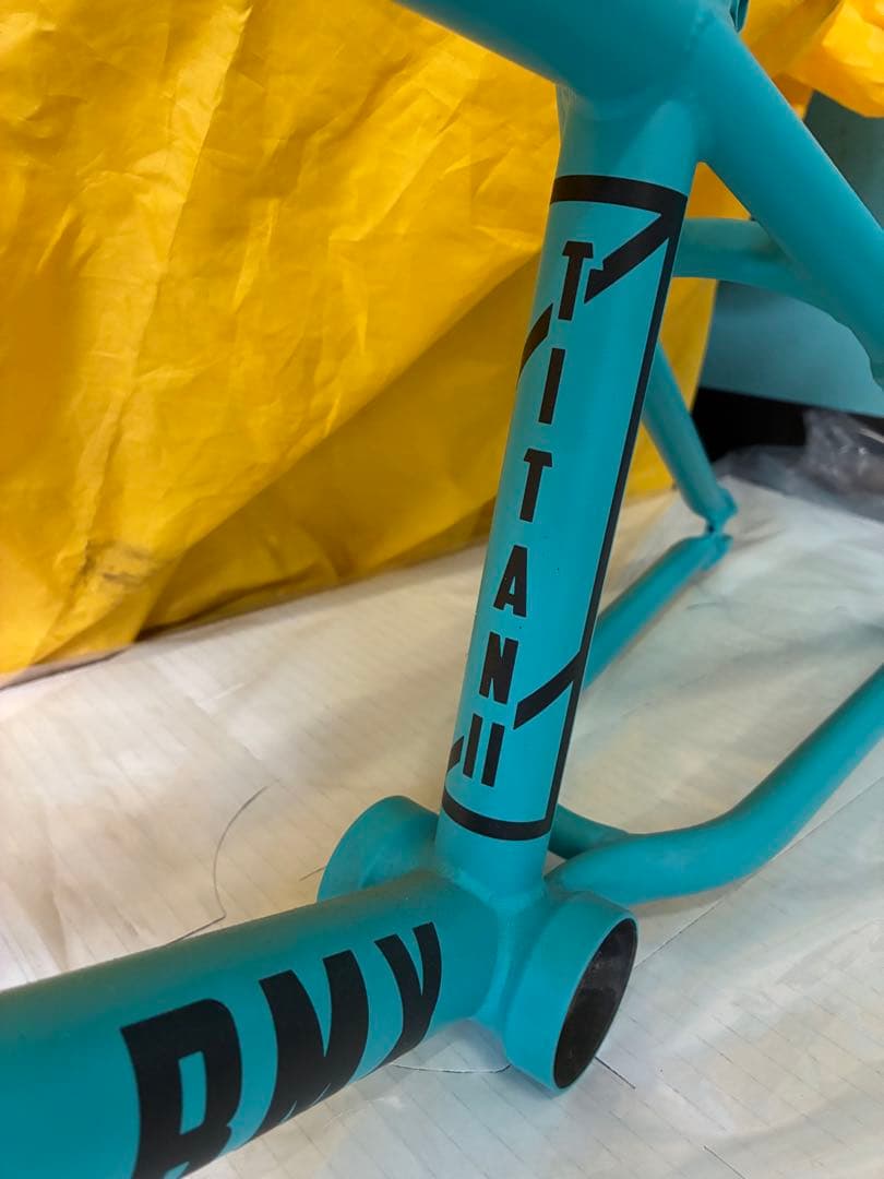 早い者勝ち！軽量BMXフレーム 「KINK BMX 」TITAN Ⅱ