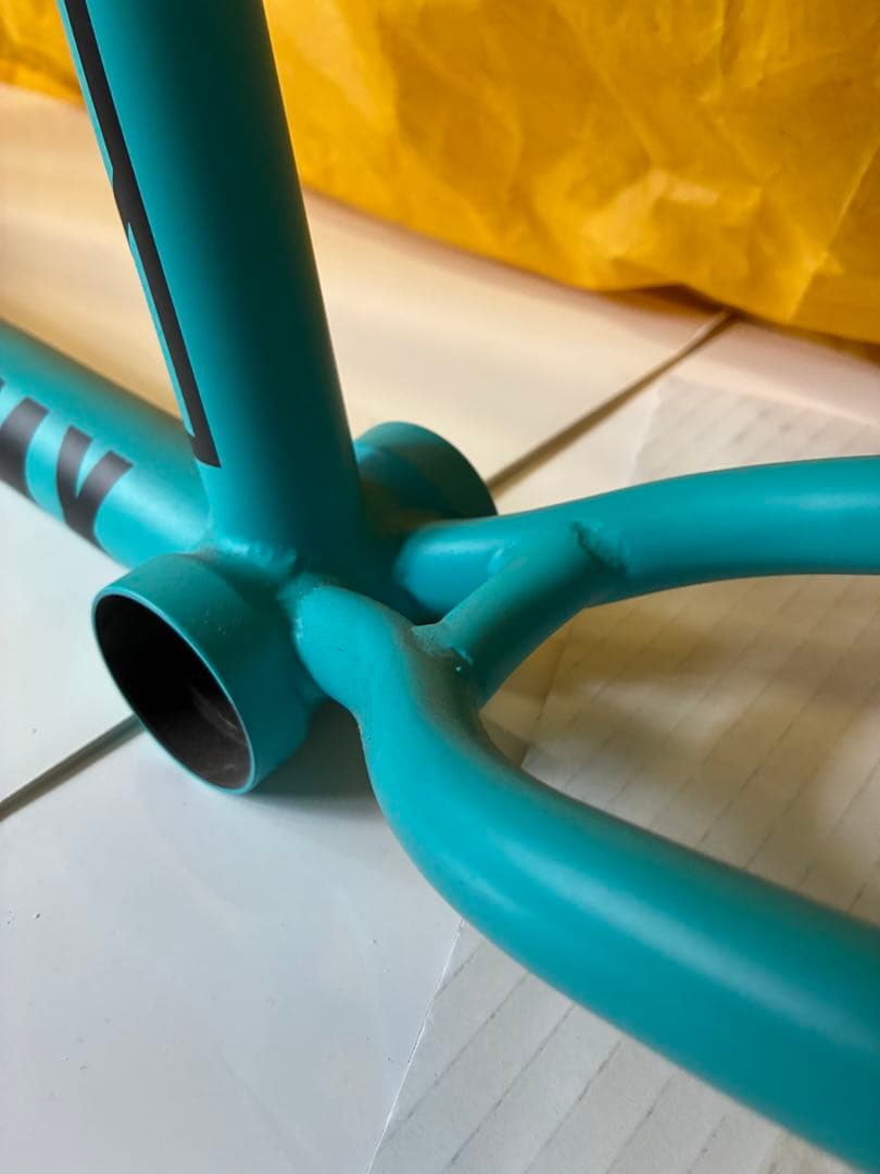 早い者勝ち！軽量BMXフレーム 「KINK BMX 」TITAN Ⅱ