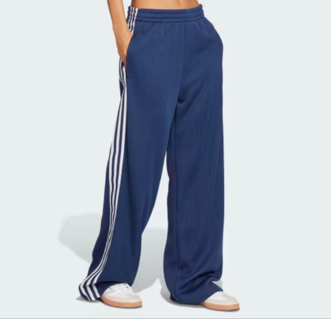 ★新品★adidas ブラック ジャージパンツ