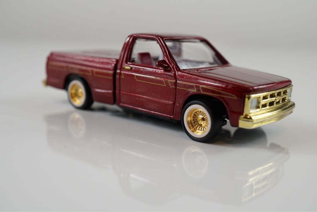 ミニカー Revell LOWRIDER Chevy S-10