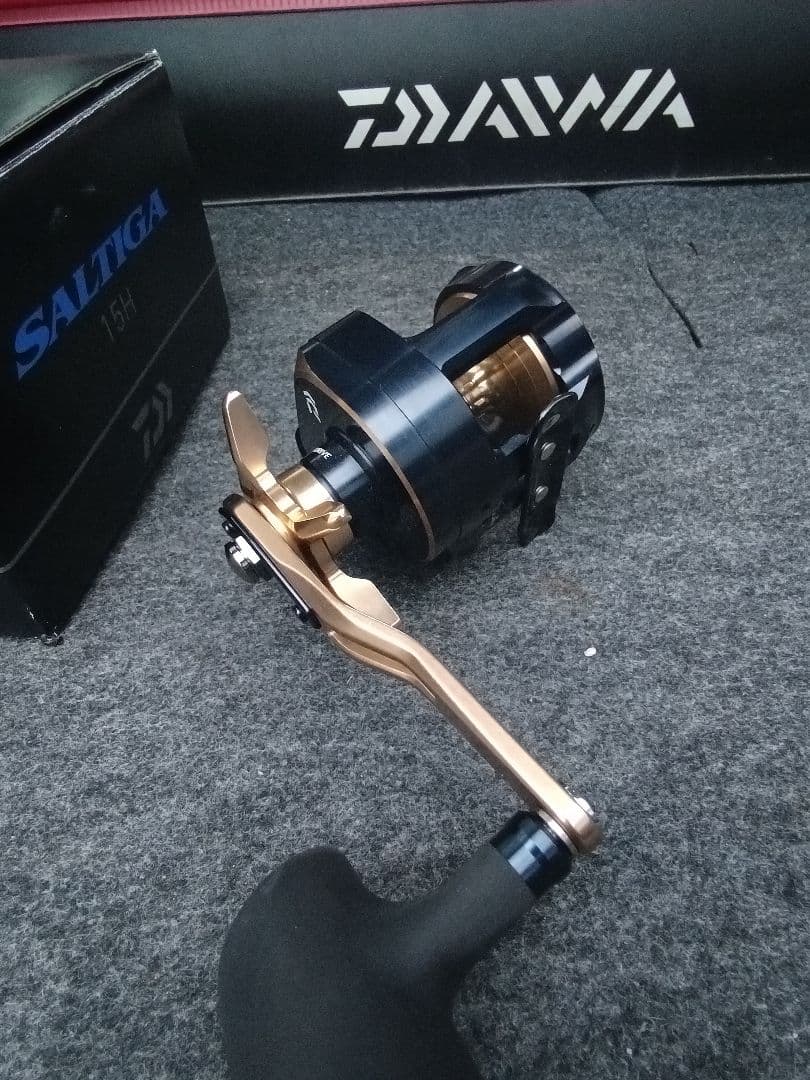 DAIWA SALTIGA 15H 両軸リール