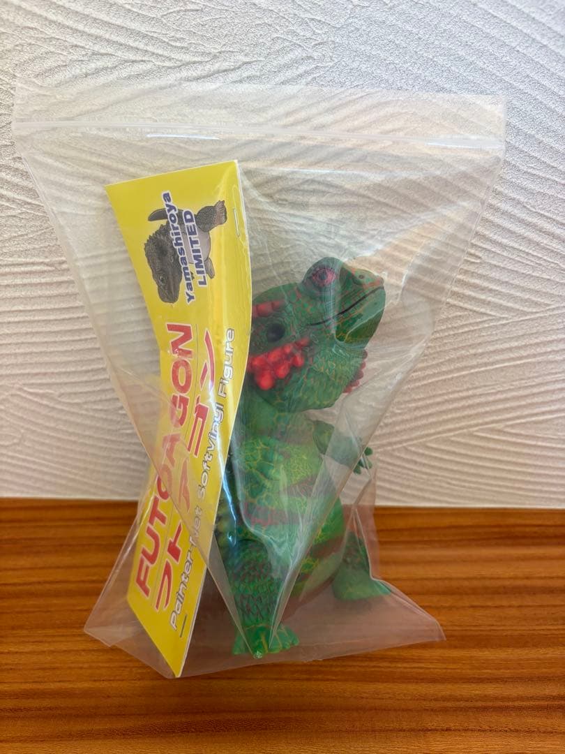 フトアゴン グリーンカメレオン FUTOAGON ペインターネット ソフビ