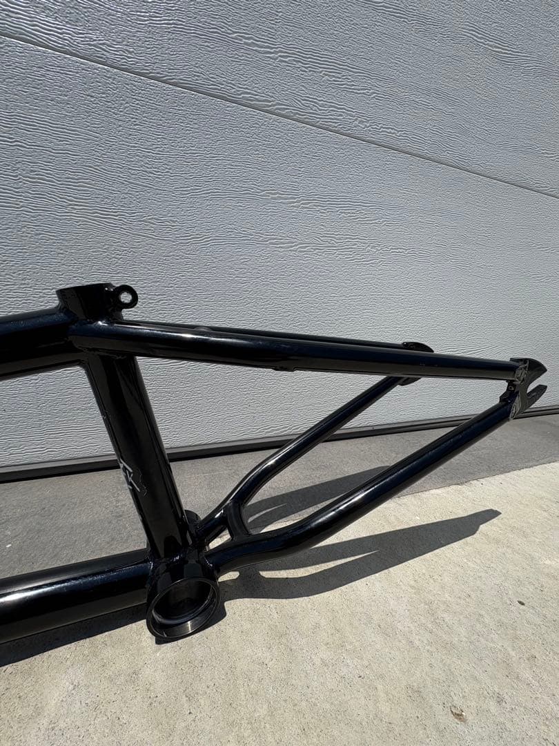 自転車本体 BMX S&M DAGGER FRAMES -GLOSS BLACK-