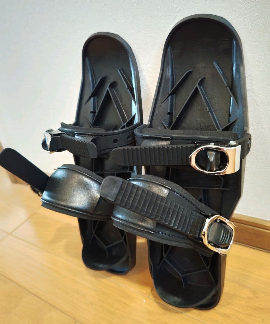 【新品未使用】エッジ付 ミニショートスキー2セット