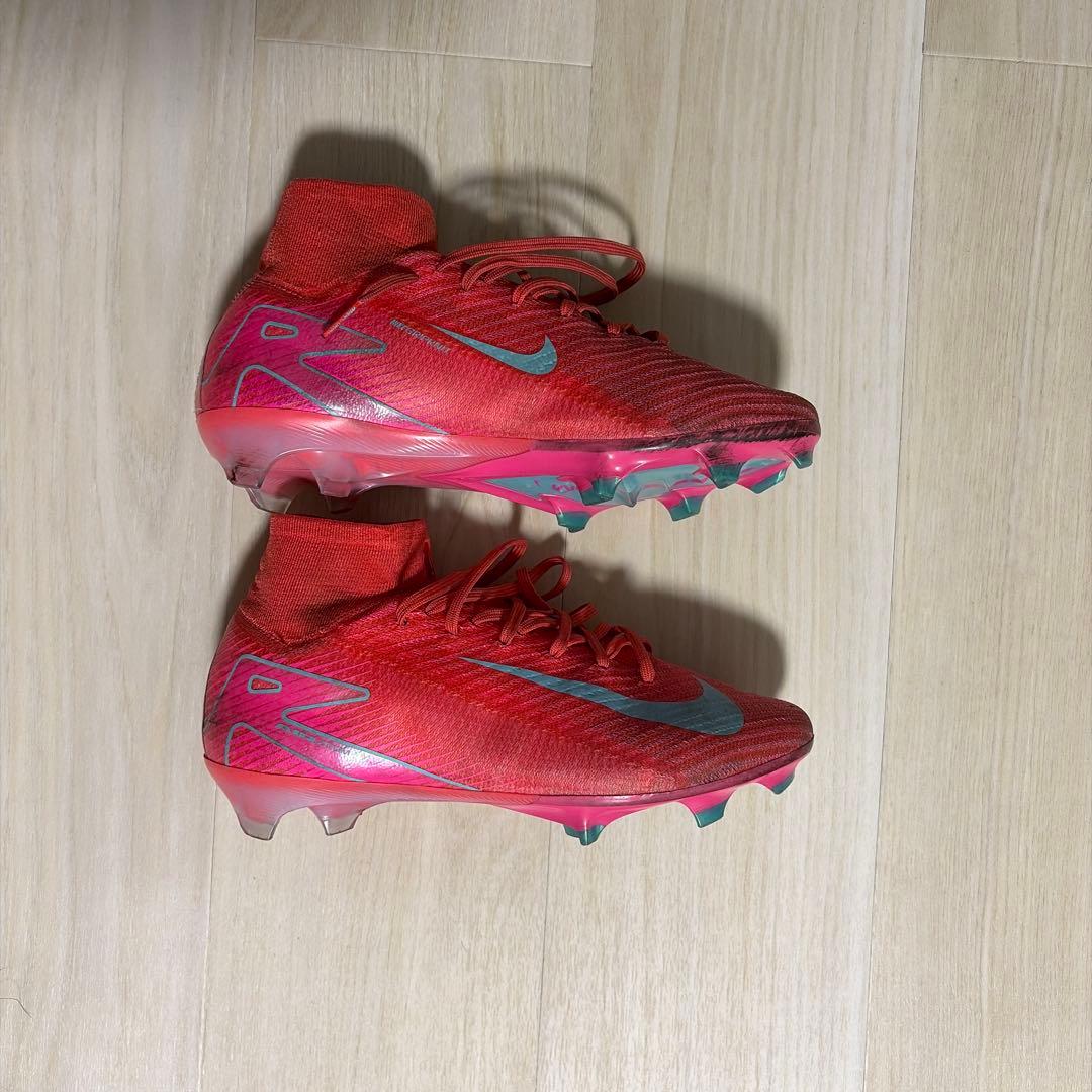 Nike サッカーシューズ・スパイク レッド