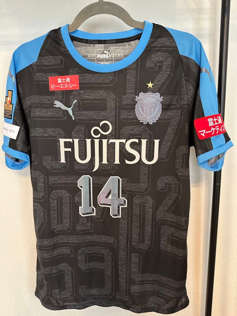 【SALE】中村憲剛選手川崎フロンターレ ユニフォーム M 未着用 新品タグ付