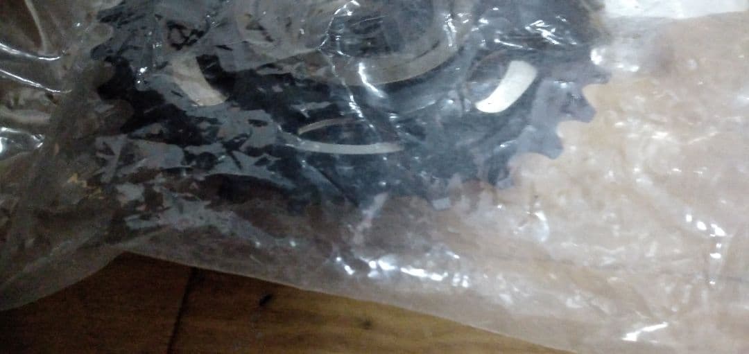 新品未開封　シマノ　MF-HG37 ボスフリー❇13-28T 7速