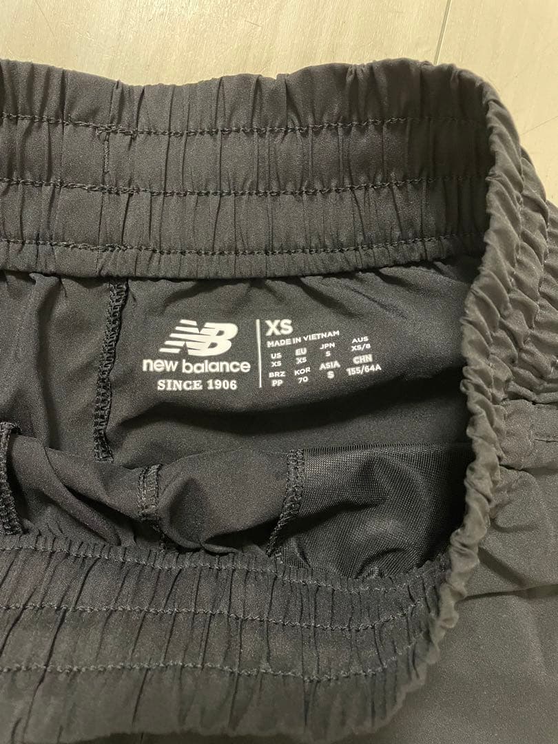 NIKE、ニューバランス　adidasランニングパンツ　3枚