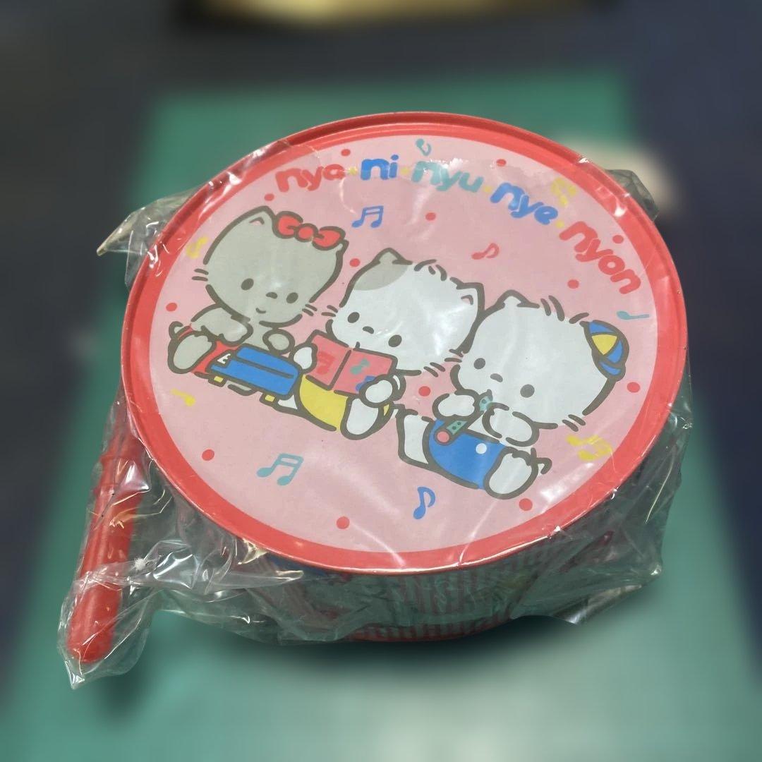 ニャニィニュニェニョン タイコ（DRUM）サンリオバチ付き未使用未開封昭和