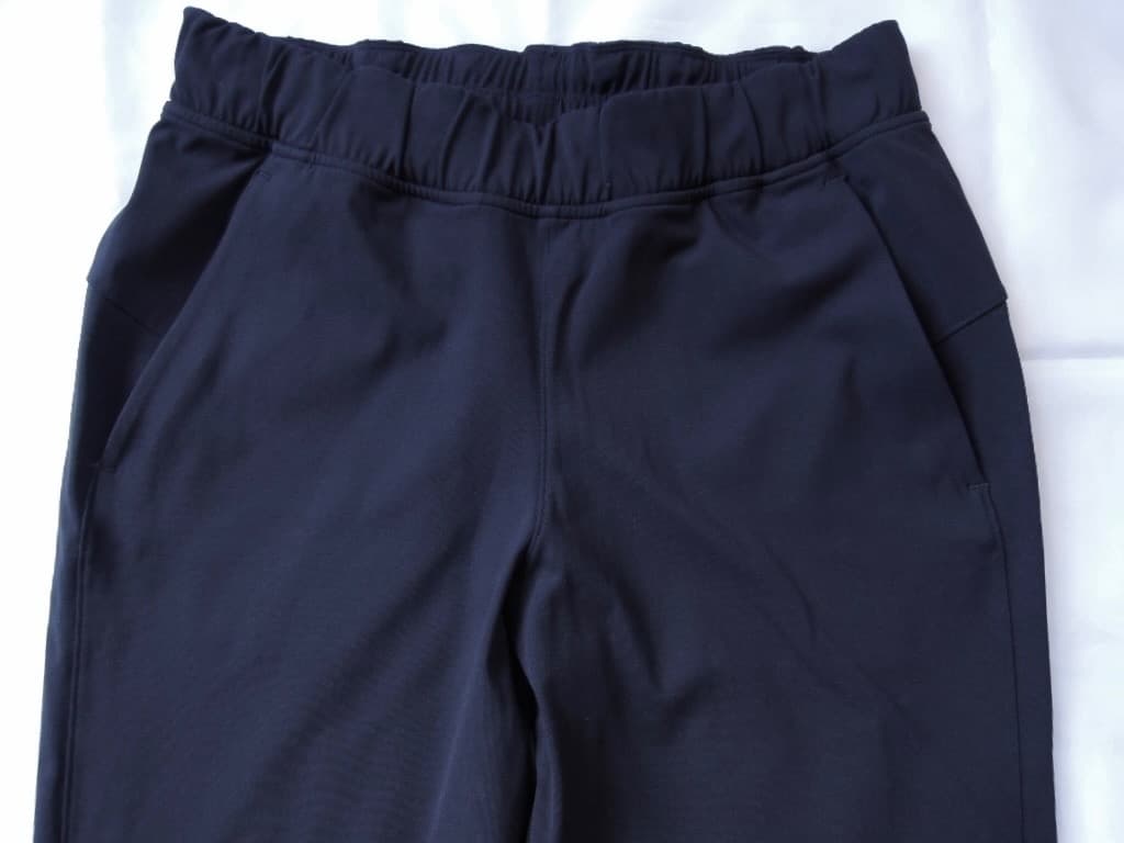 美品1万5千円 ルルレモン 定番 ミッドライズ パンツ M アジアフィット