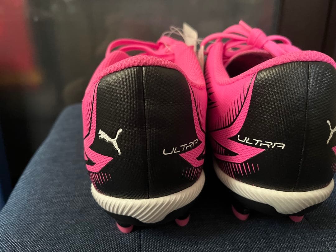 ☆新品☆ 未使用 PUMA サッカースパイク ウルトラ プレイ 24cm