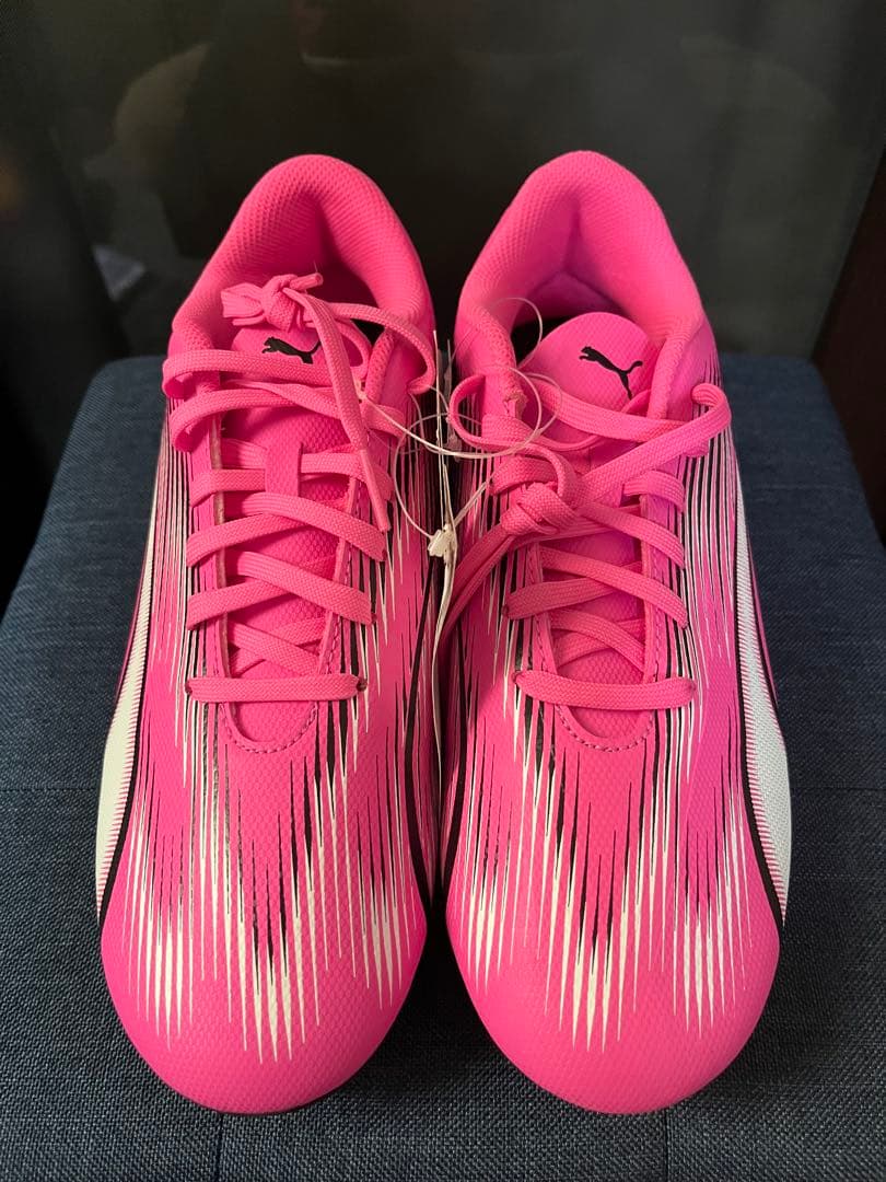 ☆新品☆ 未使用 PUMA サッカースパイク ウルトラ プレイ 24cm