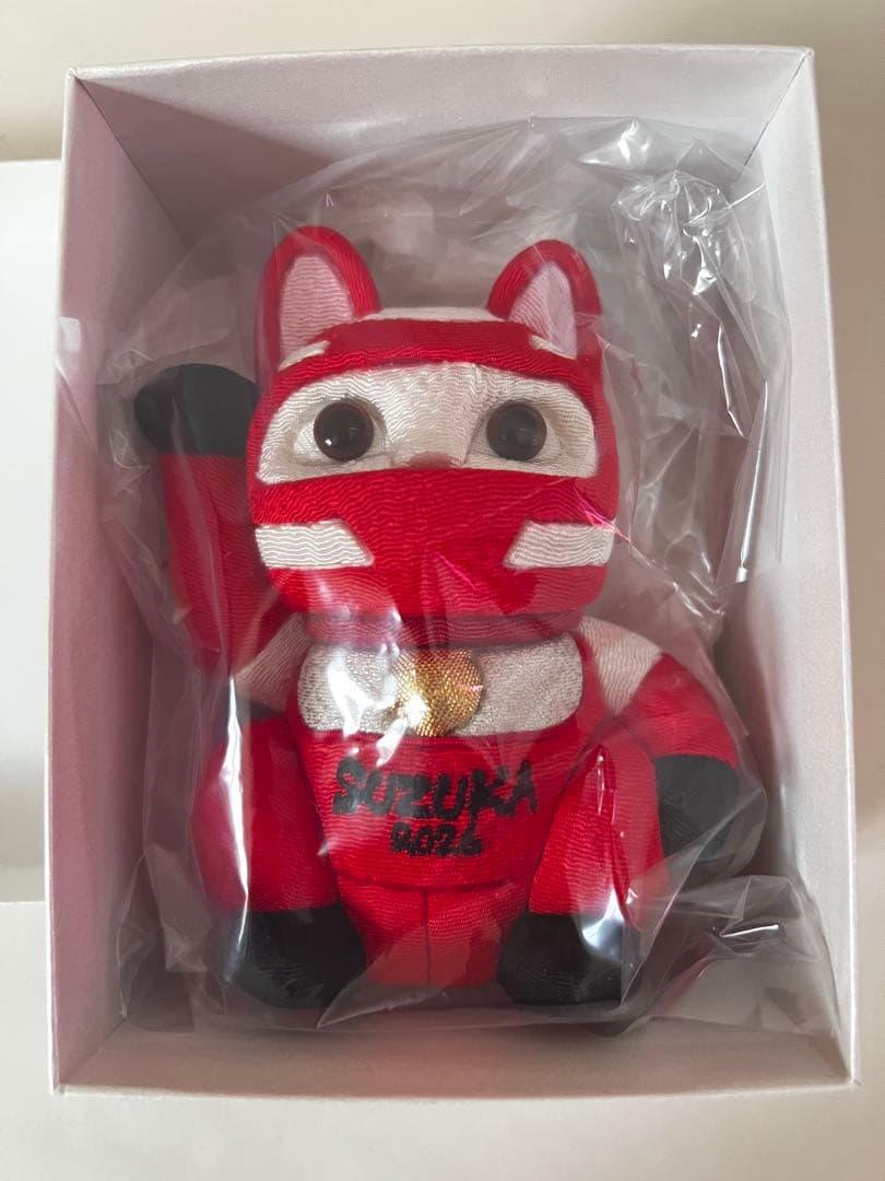 F1鈴鹿サーキット日本グランプリ限定招き猫赤サイズ中 SUZUKAレーシングねこ