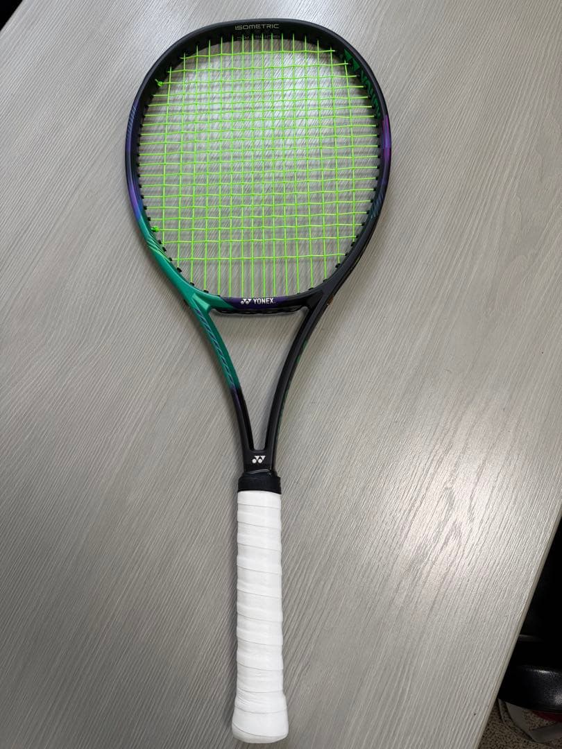 YONEX VCORE PRO テニスラケット G2