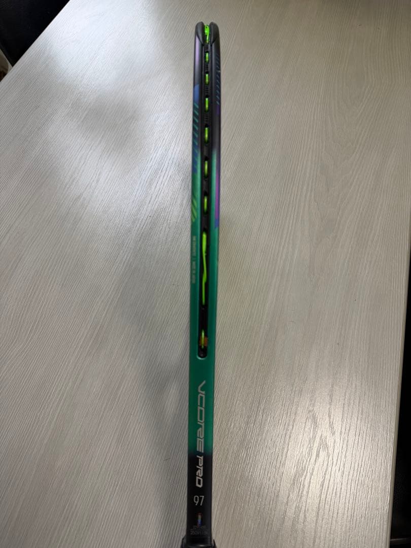 YONEX VCORE PRO テニスラケット G2