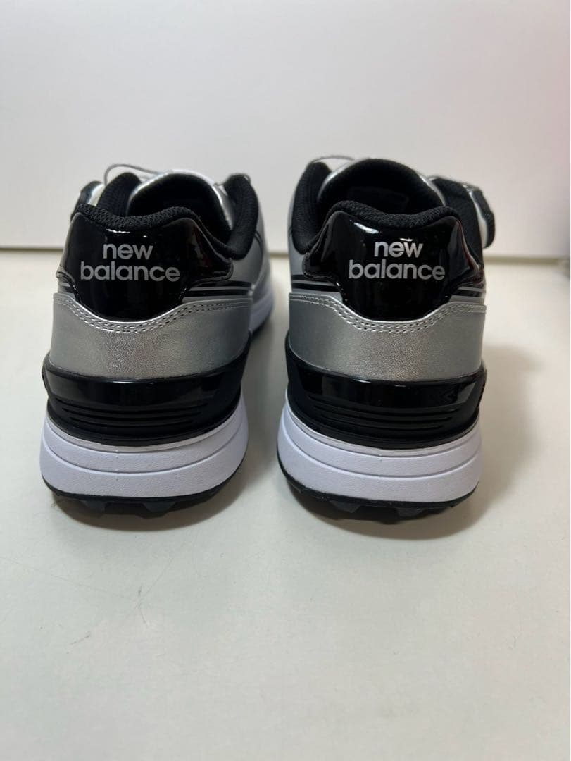 New Balance ゴルフシューズ ボアシステム シルバー