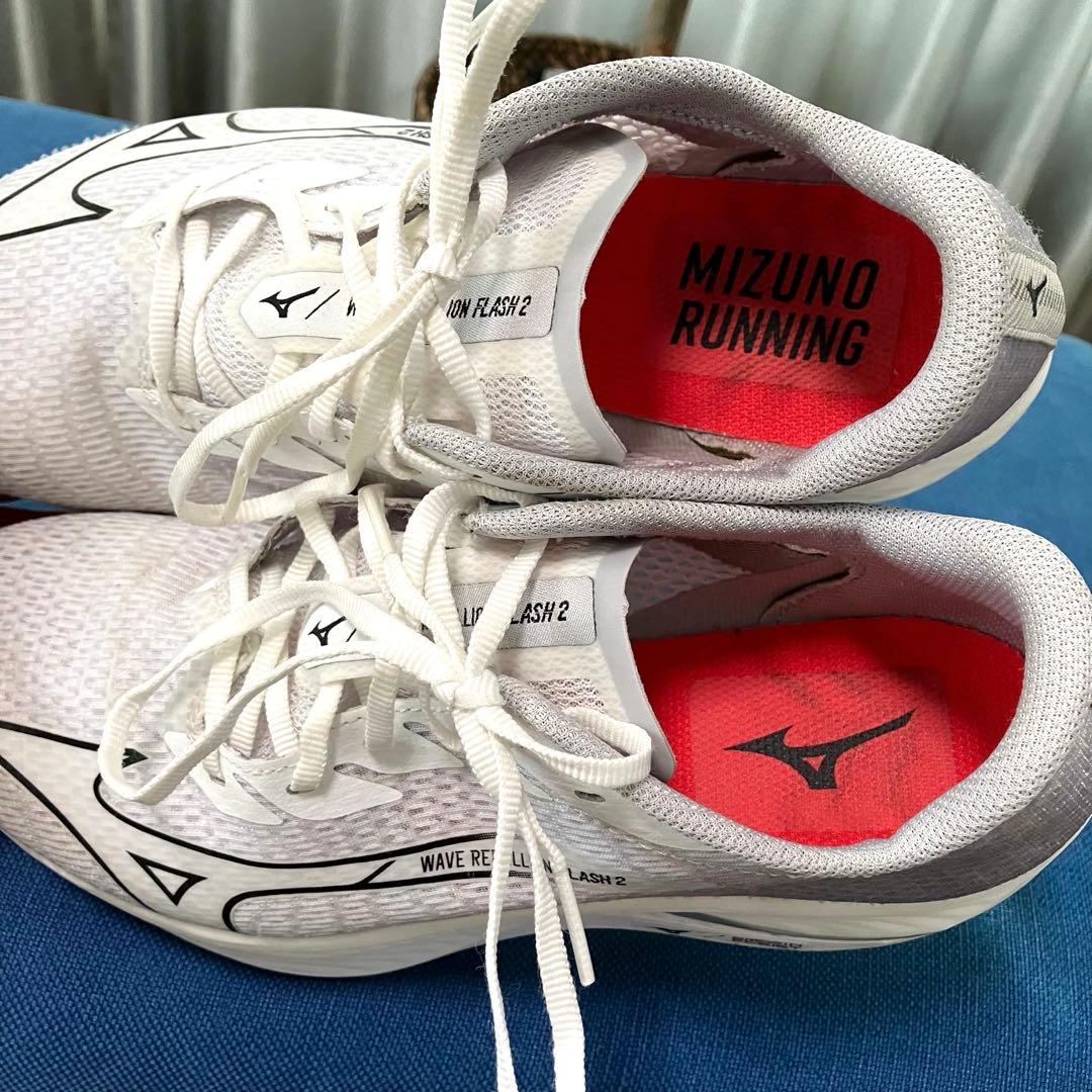 MIZUNO ウエーブリベリオンフラッシュ 2 ランニング 26cm
