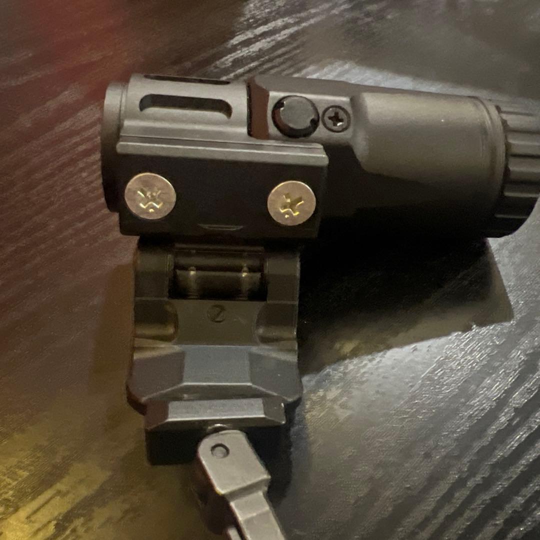 Novel arms 3X TACTICAL MAGNIFIER マウント付き