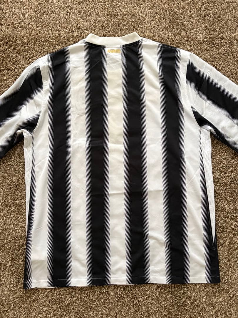 Juventus 長袖シャツ ストライプ 白/黒