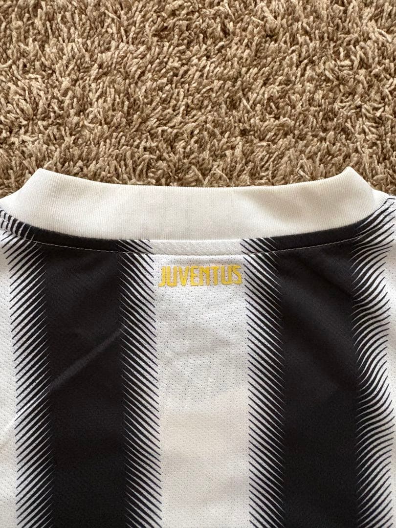 Juventus 長袖シャツ ストライプ 白/黒