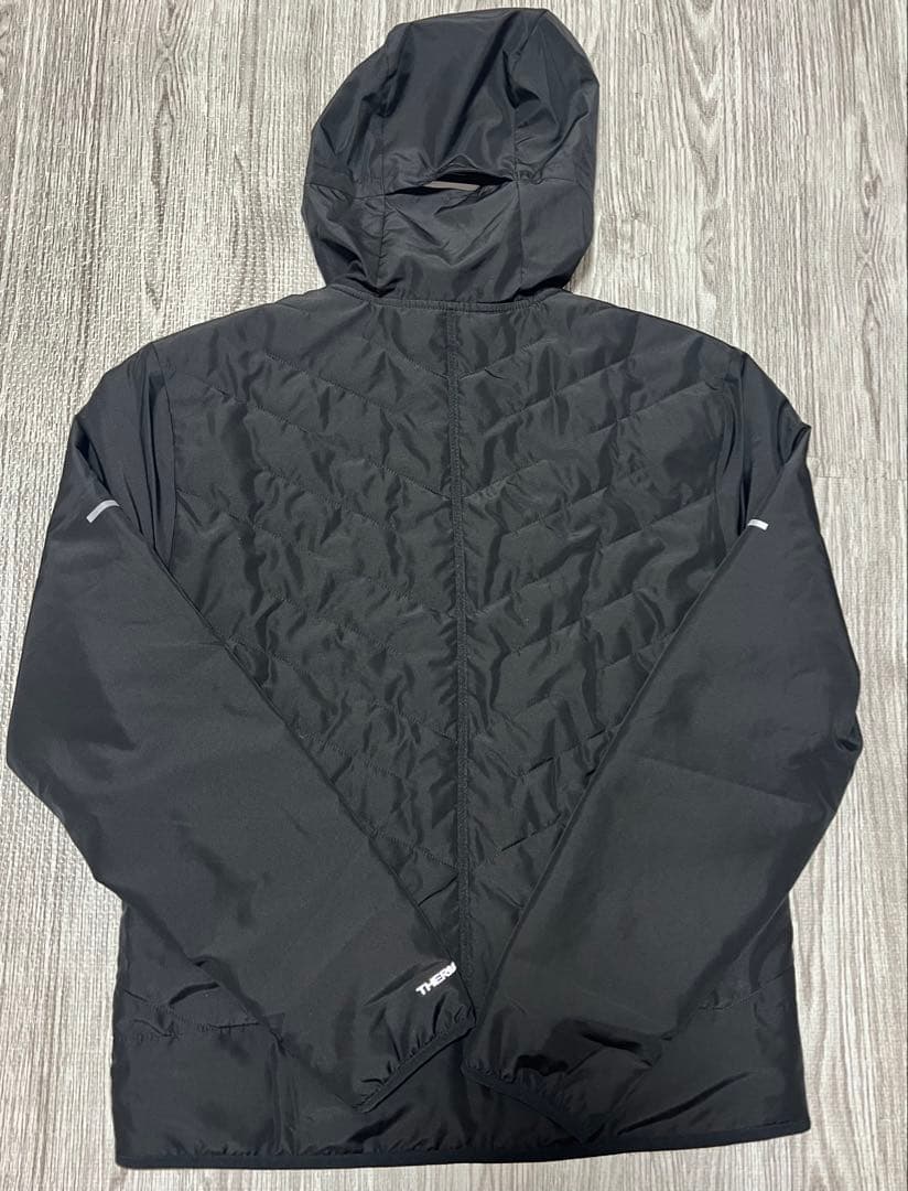 Nike Running Therma-FITフーデッド 中綿ジャケットMサイズ