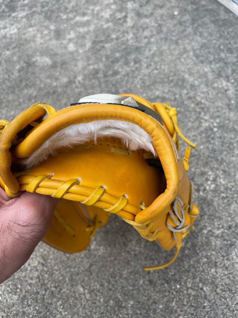 ミズノ　グローバルエリートＲＧ 軟式グローブ イエロー　少年野球　高学年