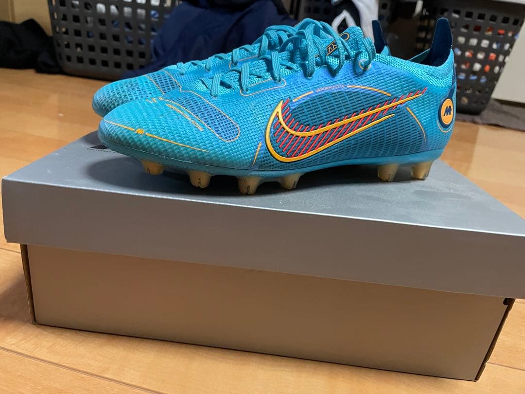 シューズ nike mercurial football shoes