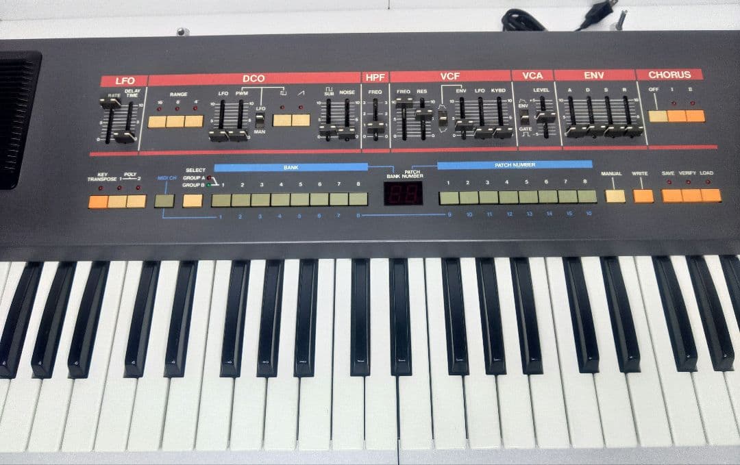 【希少品】 ローランド JUNO-106S ヴィンテージ シンセサイザー