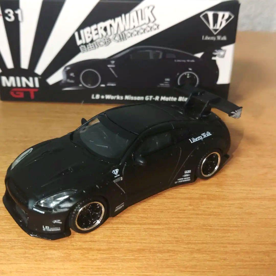 MINIGT LB GT-R R35 マツトブラック