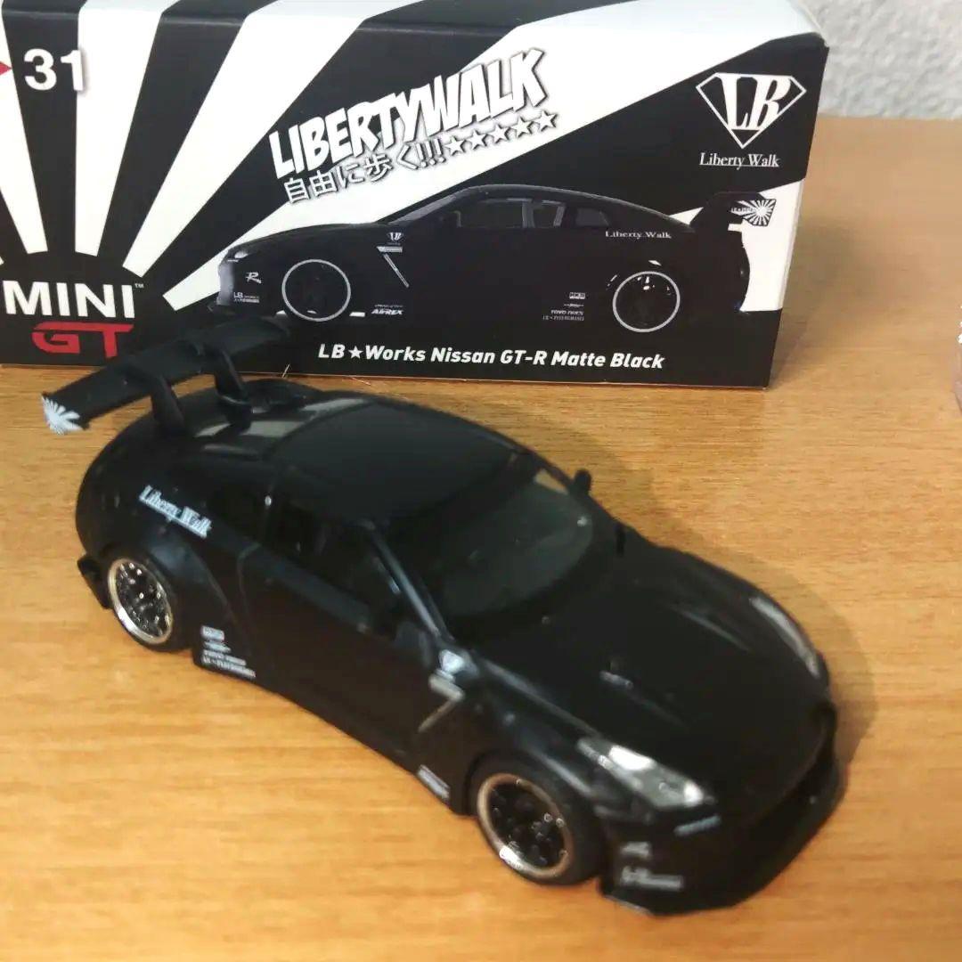 MINIGT LB GT-R R35 マツトブラック
