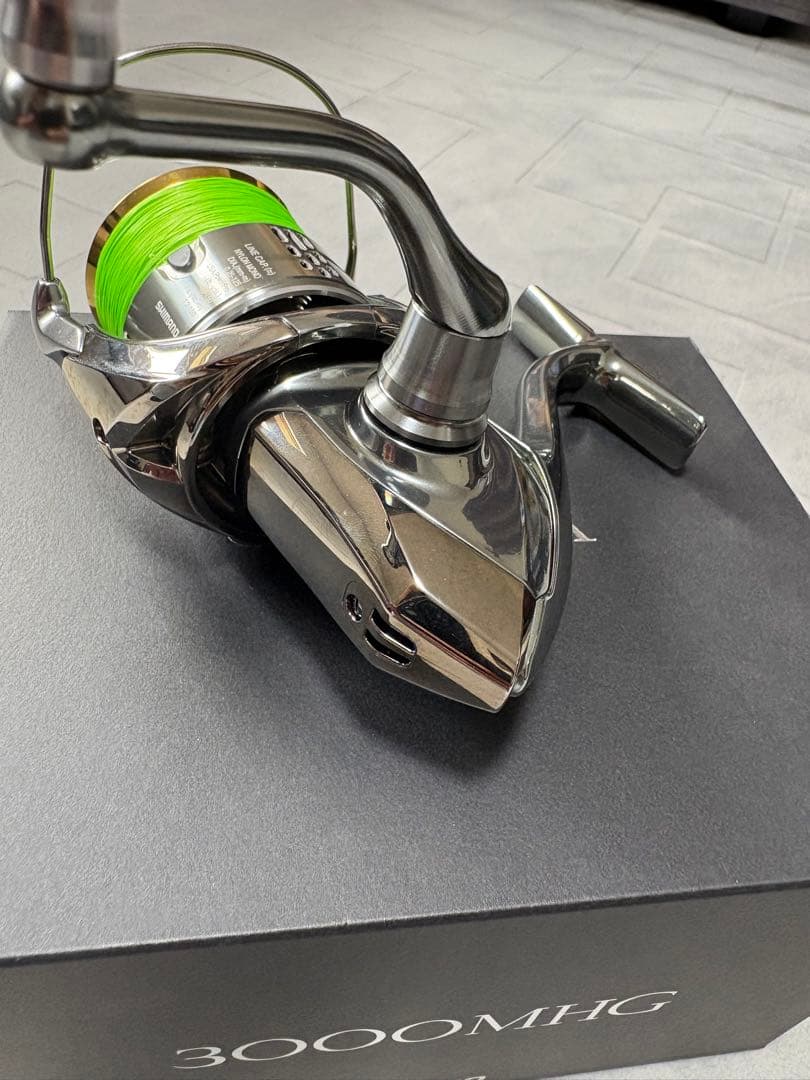 【極美品】シマノ 18STELLA　3000MHG　ステラ