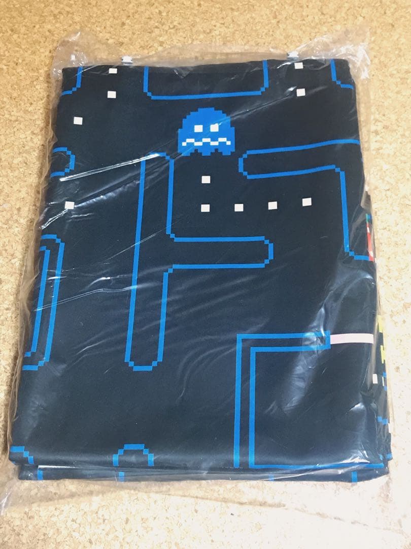 【期間限定】パックマン 遮光付きカーテン 135cm
