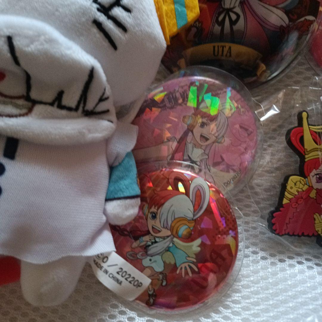 ワンピース ウタ グッズ まとめ売り 缶バッジ ぬいぐるみ
