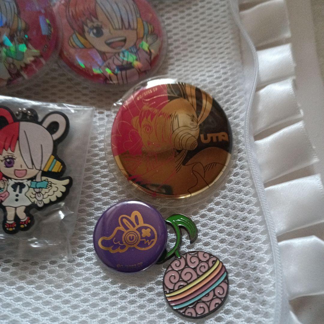 ワンピース ウタ グッズ まとめ売り 缶バッジ ぬいぐるみ