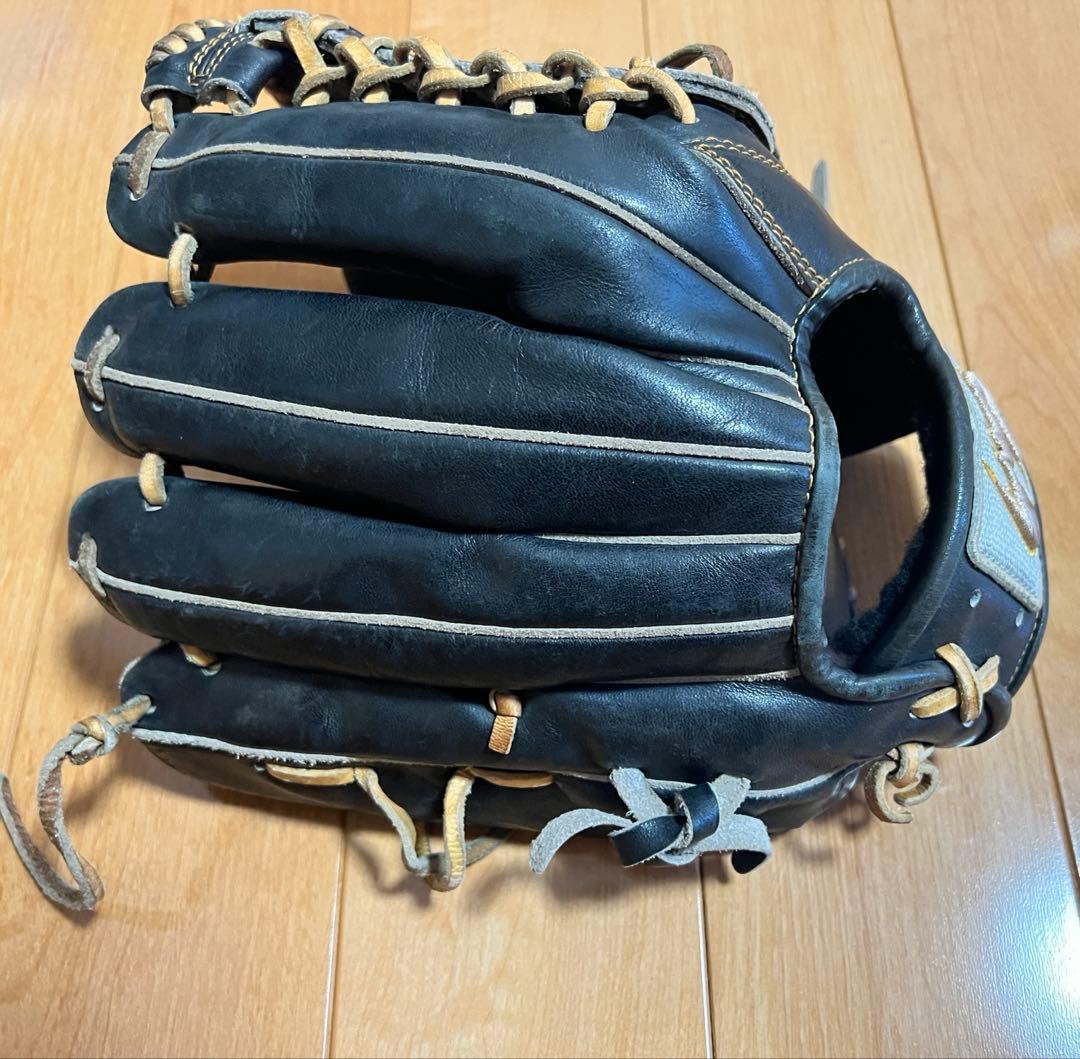 鷹*様 美品　ジームス　内野手用グラブ　硬式　ブラック　即戦力