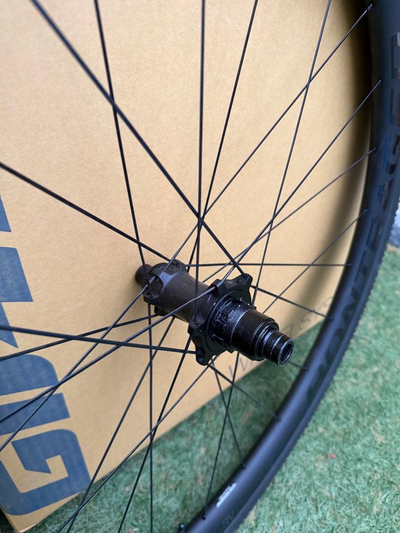 Bontrager Aeolus Pro 3V 前後セット（38cタイヤ付）