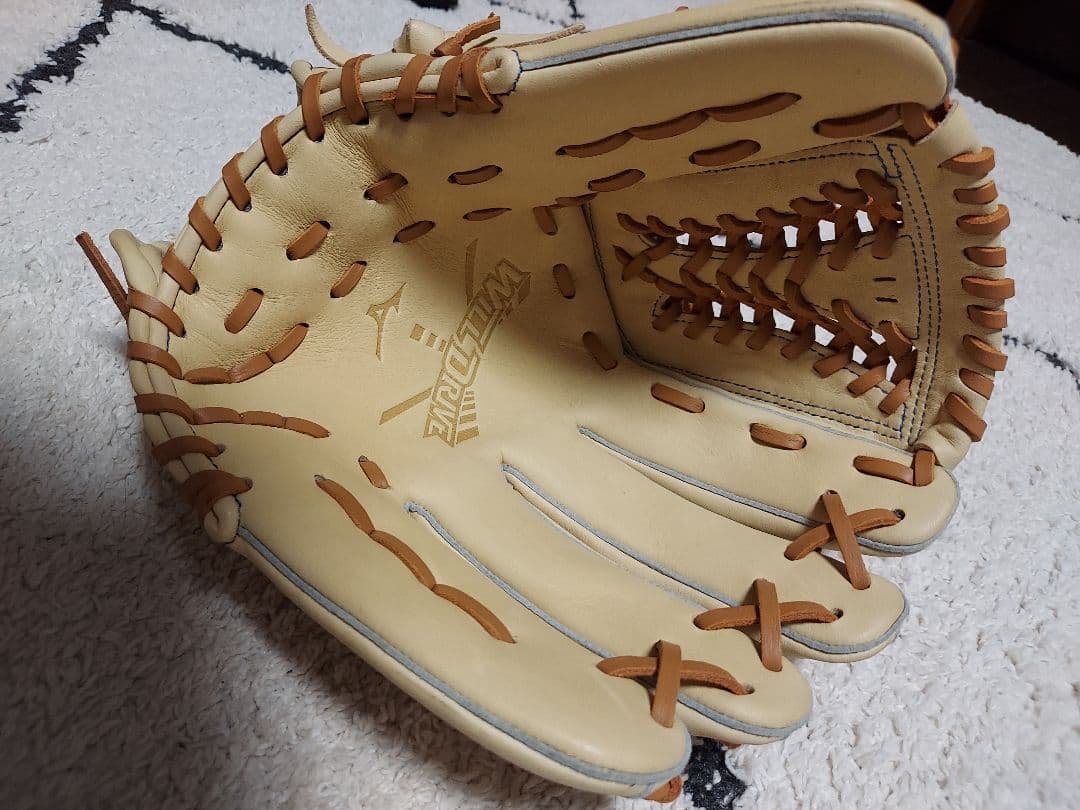 【ほぼ新品】　Mizuno　ミズノ　 野球　軟式　グローブ　右投げ用
