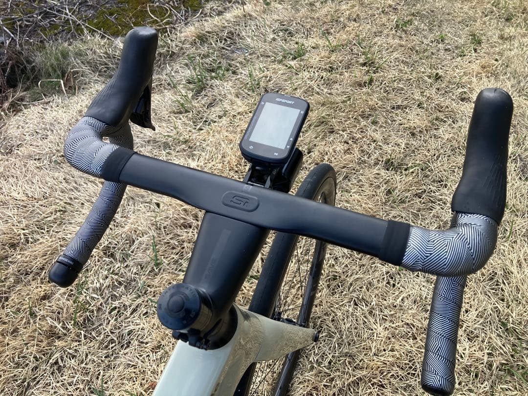 23Cannondale SynapseRLE2Di2 r8100カスタム車両