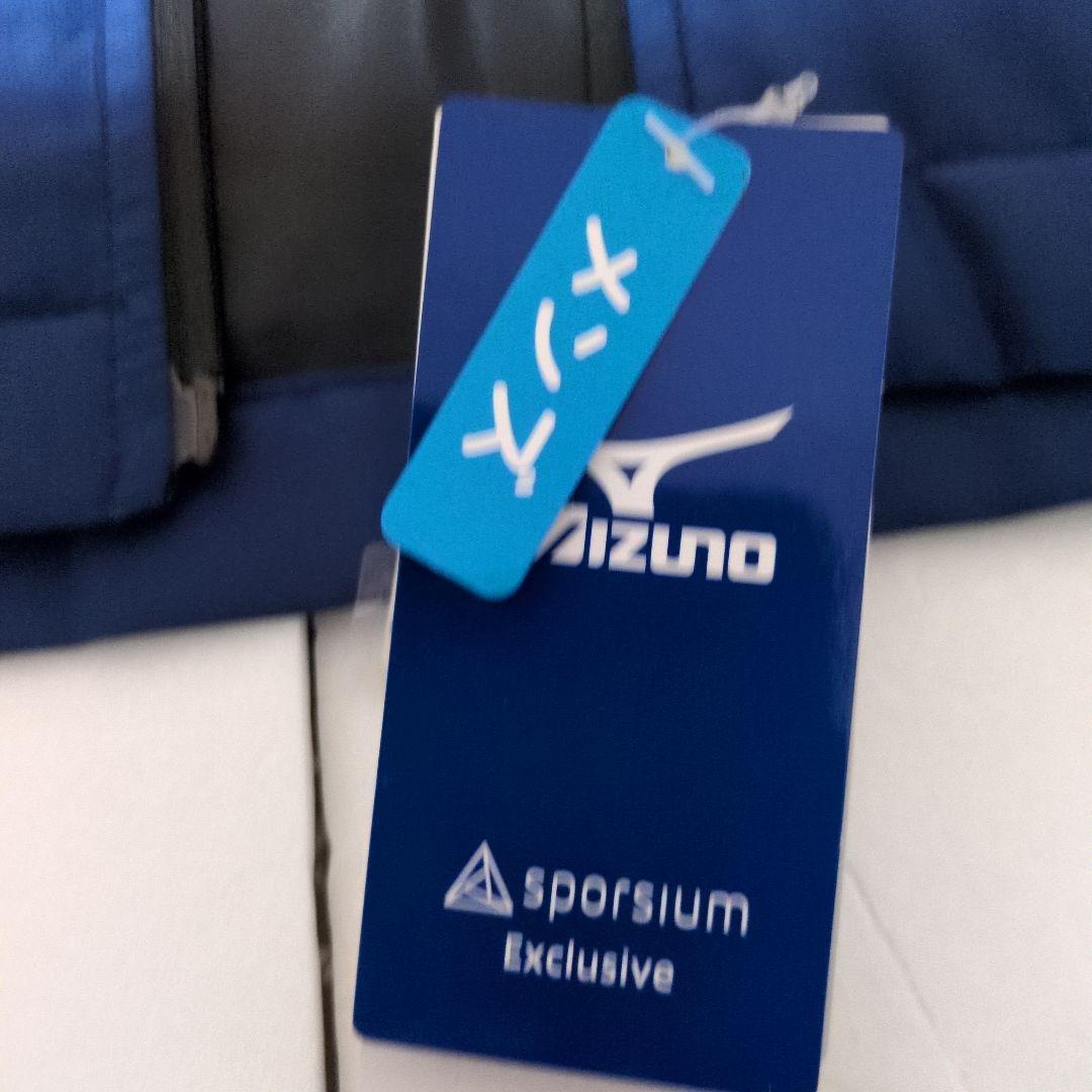 ★3/19値下げ30０円Mizuno 新品フード付きウィンドブレーカー 上下２点