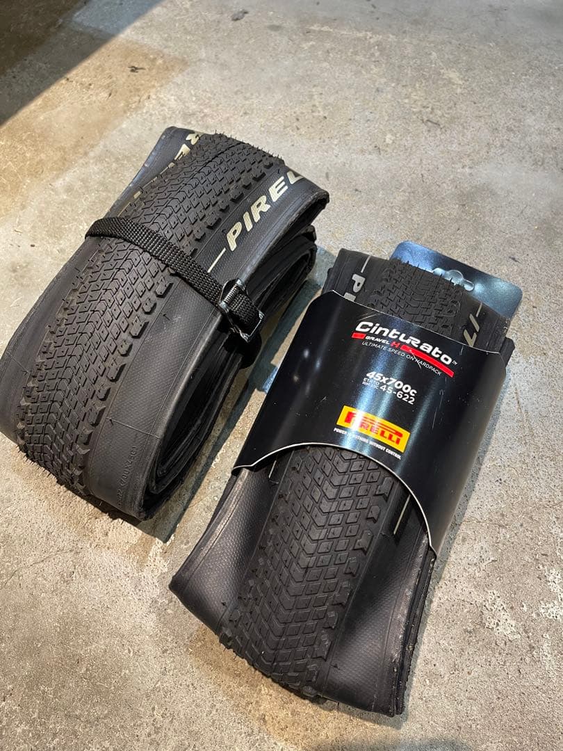 Pirelli CINTURATO™ GRAVEL H ブラック７００×45c